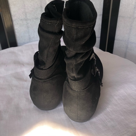 Brand new never been worn womens black suede zip up bootie size 10 - Picture 5 of 7